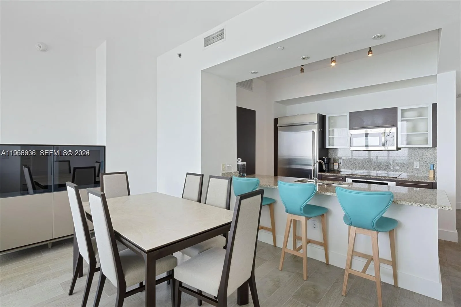950 Brickell Bay Dr # 4411, Miami, FL 33131 photo 8