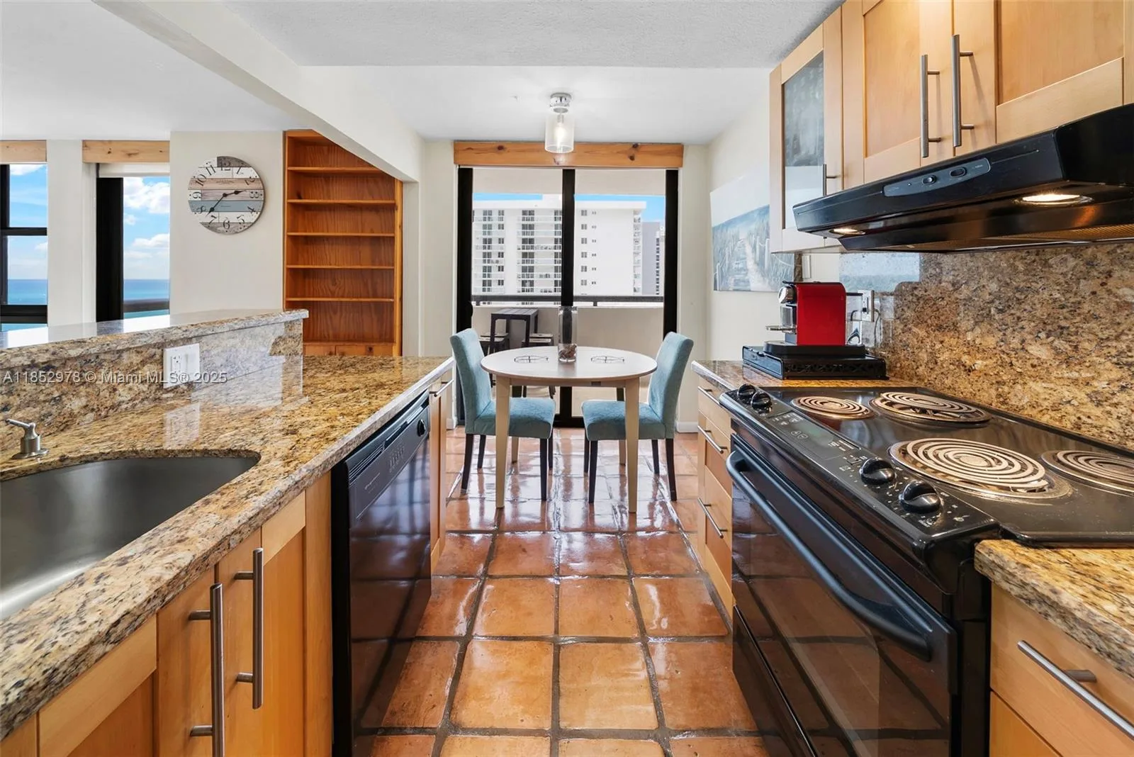 2555 Collins Ave # 1414, Miami Beach, FL 33140 photo 10