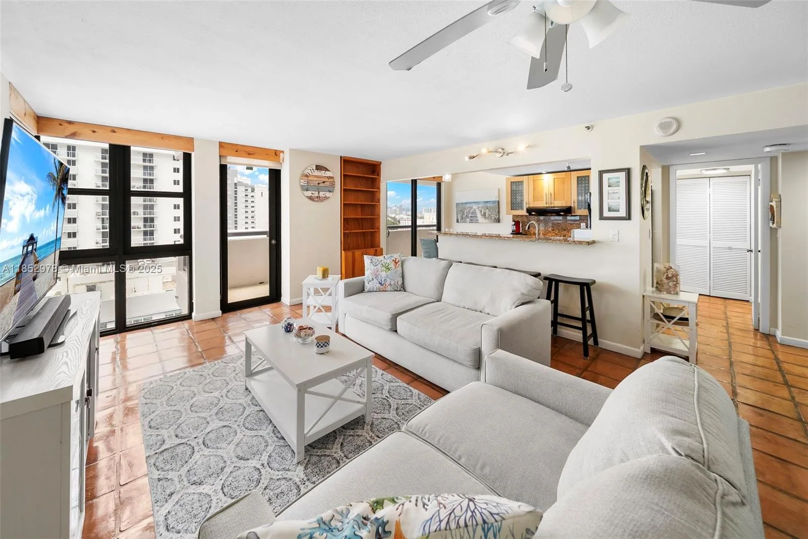 2555 Collins Ave # 1414, Miami Beach, FL 33140 photo 4