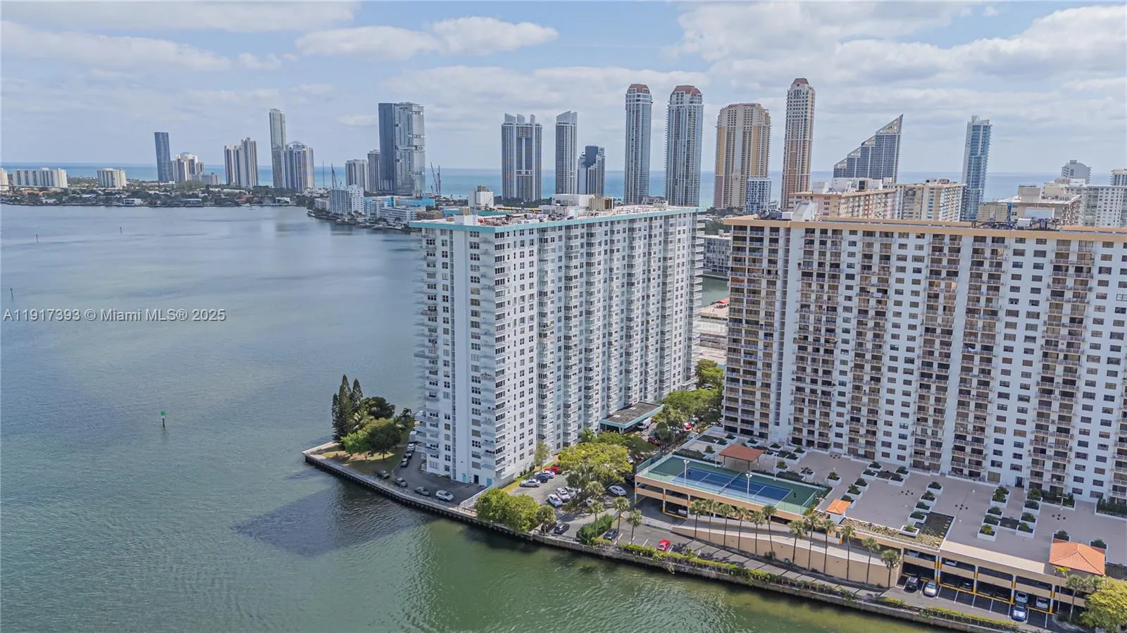 301 174th St # 309, Sunny Isles Beach, FL 33160