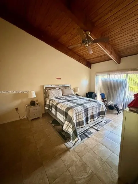 10331 Holly Ct, Pembroke Pines, FL 33026 photo 11