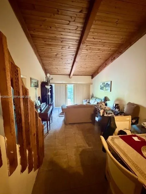10331 Holly Ct, Pembroke Pines, FL 33026 photo 8