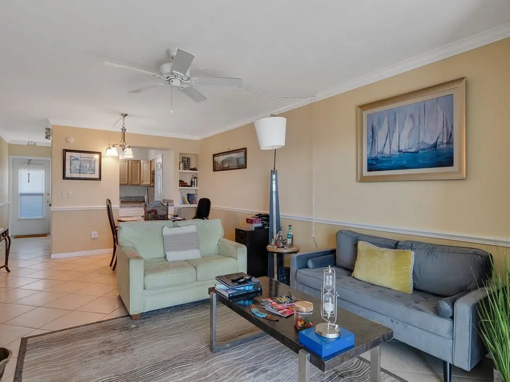 2333 Indian River Boulevard, Vero Beach, FL 32960 photo 10
