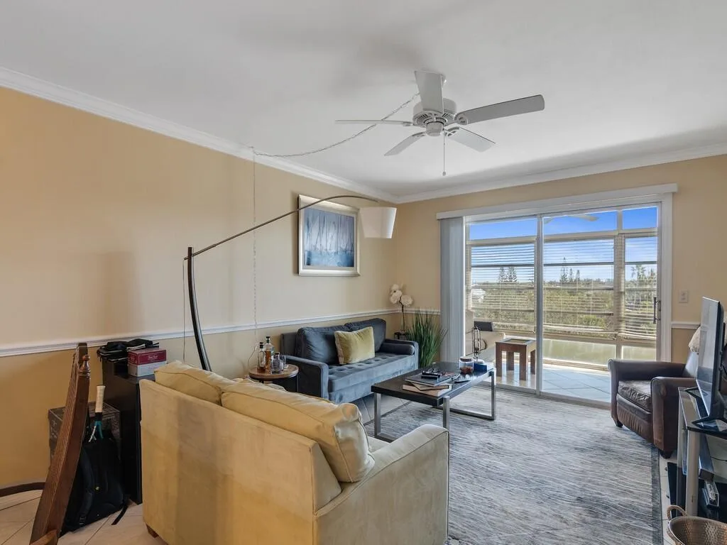 2333 Indian River Boulevard, Vero Beach, FL 32960 photo 11