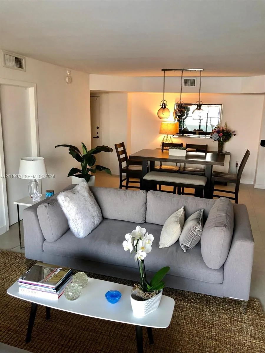 2333 Brickell Ave # PH207, Miami, FL 33129 photo 2