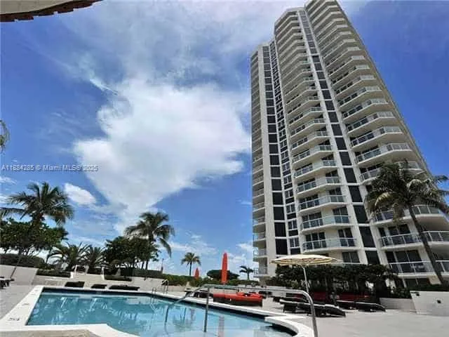 7330 Ocean Ter # 18-C, Miami Beach, FL 33141