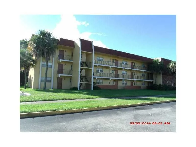 8000 Fairview Drive # 205, Tamarac, FL 33321