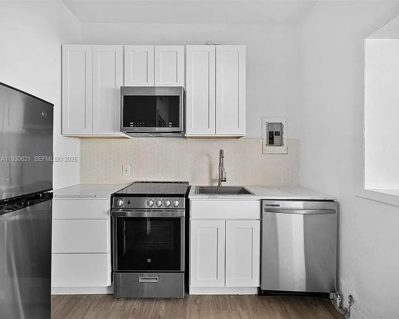 2822 Pine Tree Dr, Miami Beach, FL 33140 photo 13