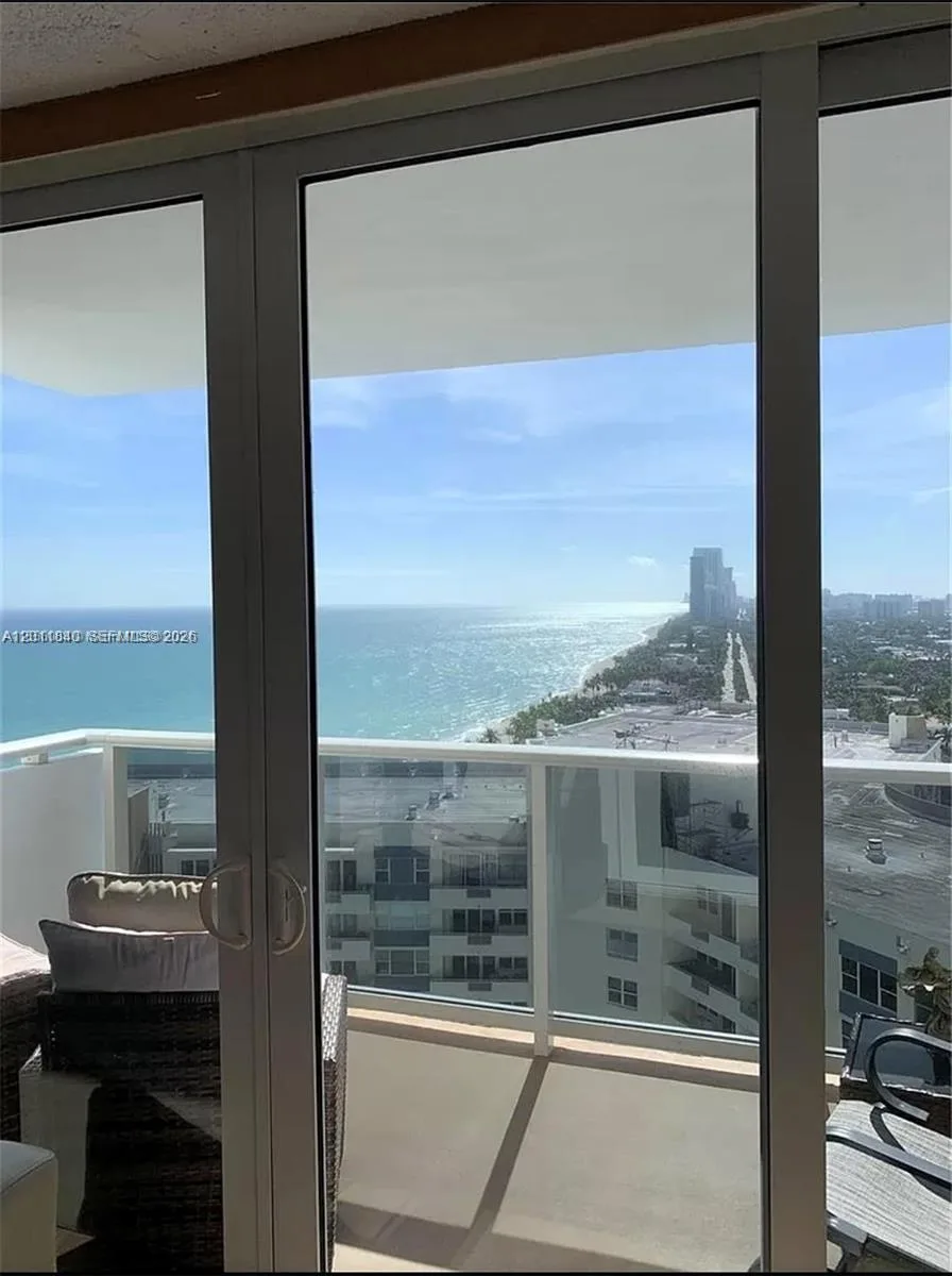 3140 S Ocean Dr # 2303, Hallandale Beach, FL 33009