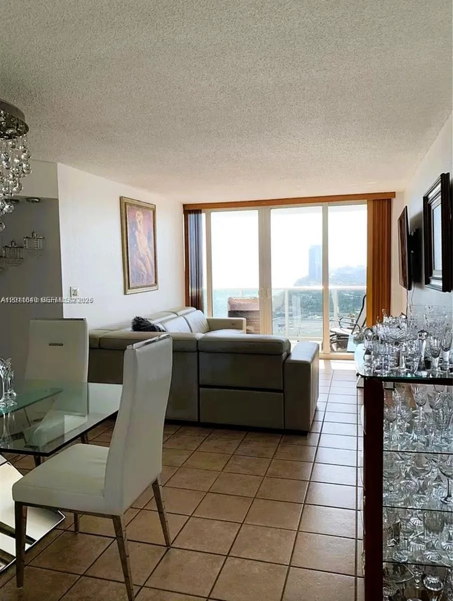 3140 S Ocean Dr # 2303, Hallandale Beach, FL 33009 photo 10