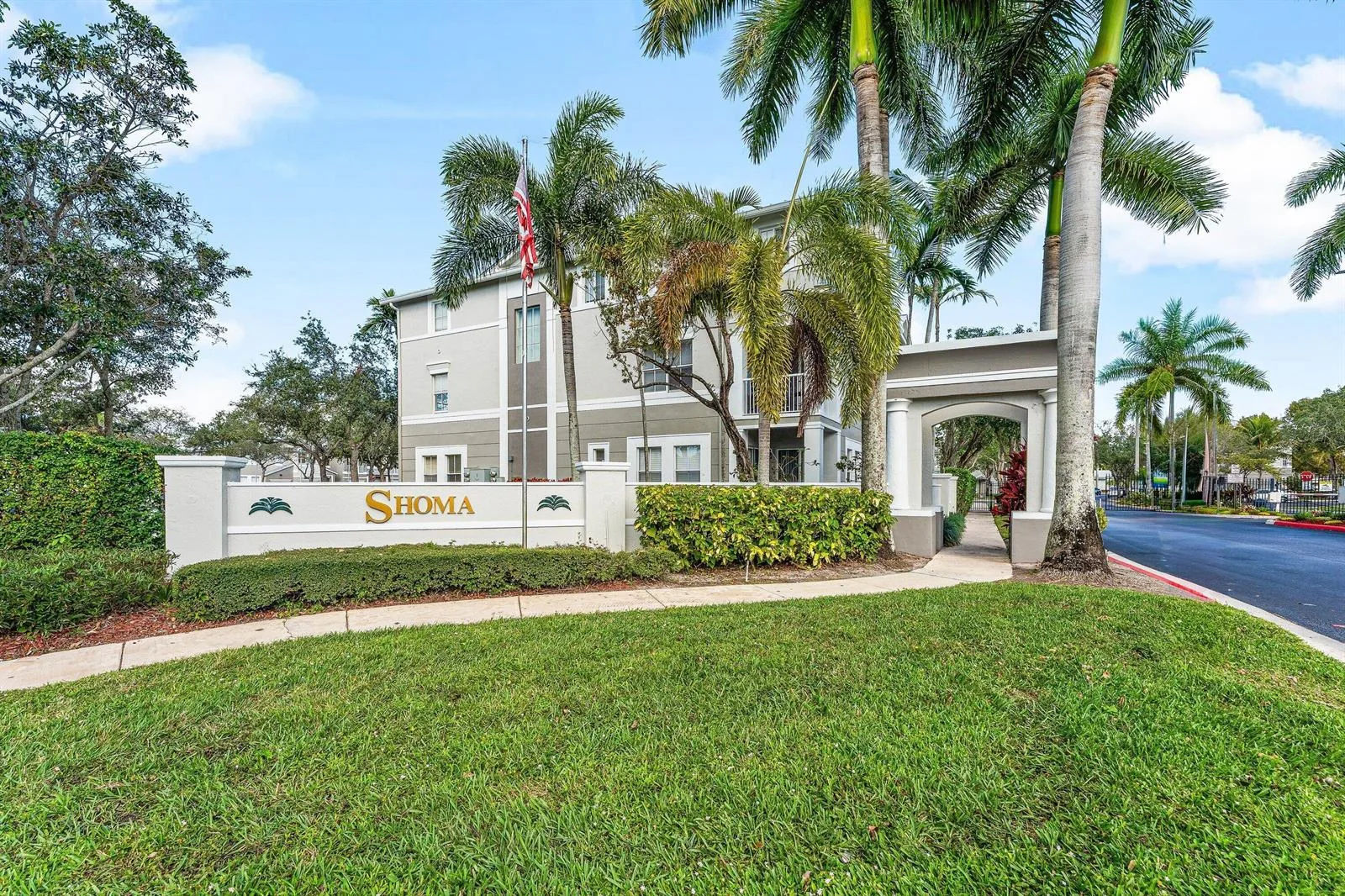 1012 Shoma Drive, Royal Palm Beach, FL 33414