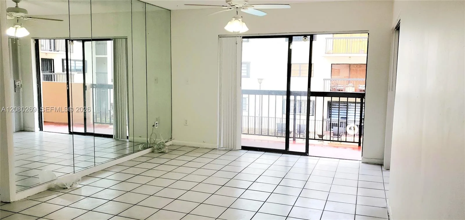 995 SW 84th Ave # 218, Miami, FL 33144