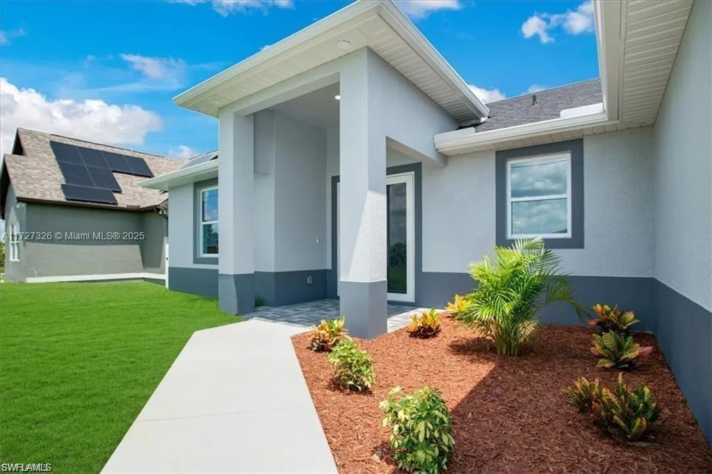100 Sara Ave N, Lehigh Acres, FL 33971 photo 2