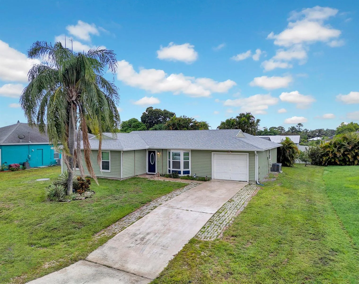1918 SE Cheltenham Street, Port St. Lucie, FL 34983 photo 2