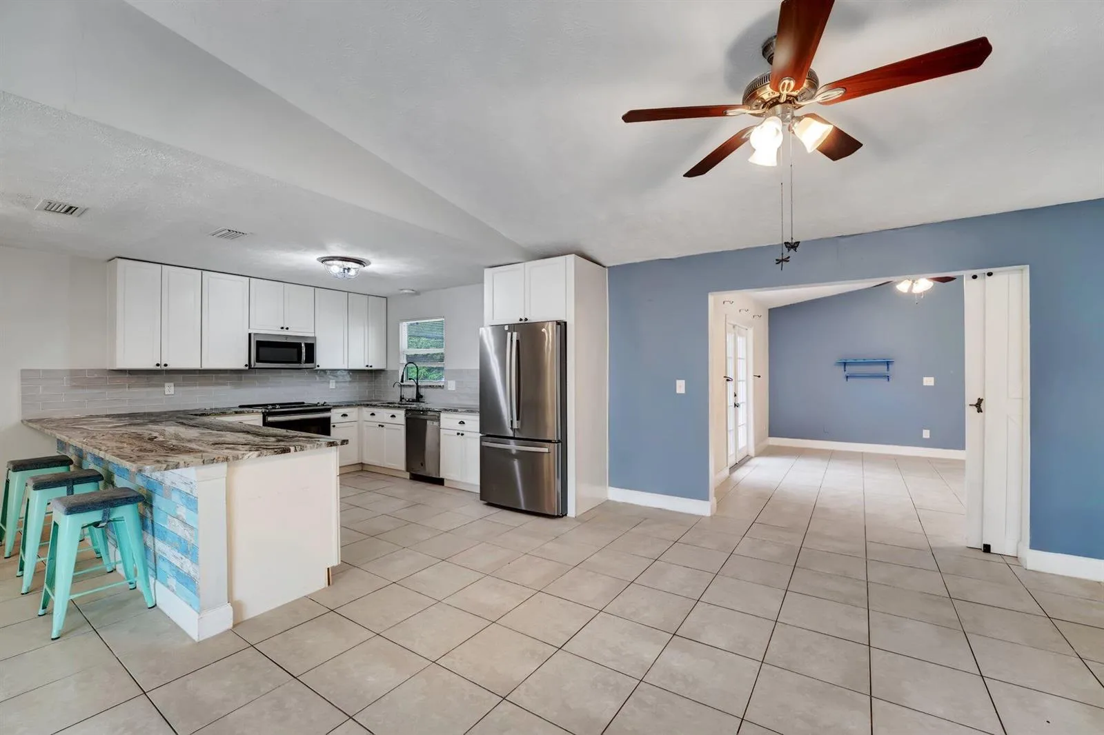 1918 SE Cheltenham Street, Port St. Lucie, FL 34983 photo 4