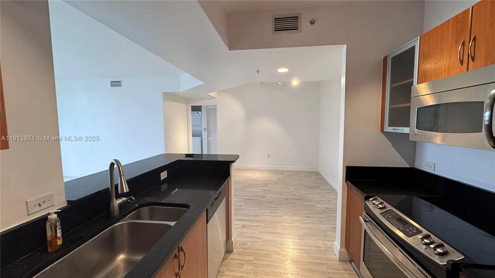 18800 NE 29th Ave # 303, Aventura, FL 33180 photo 13