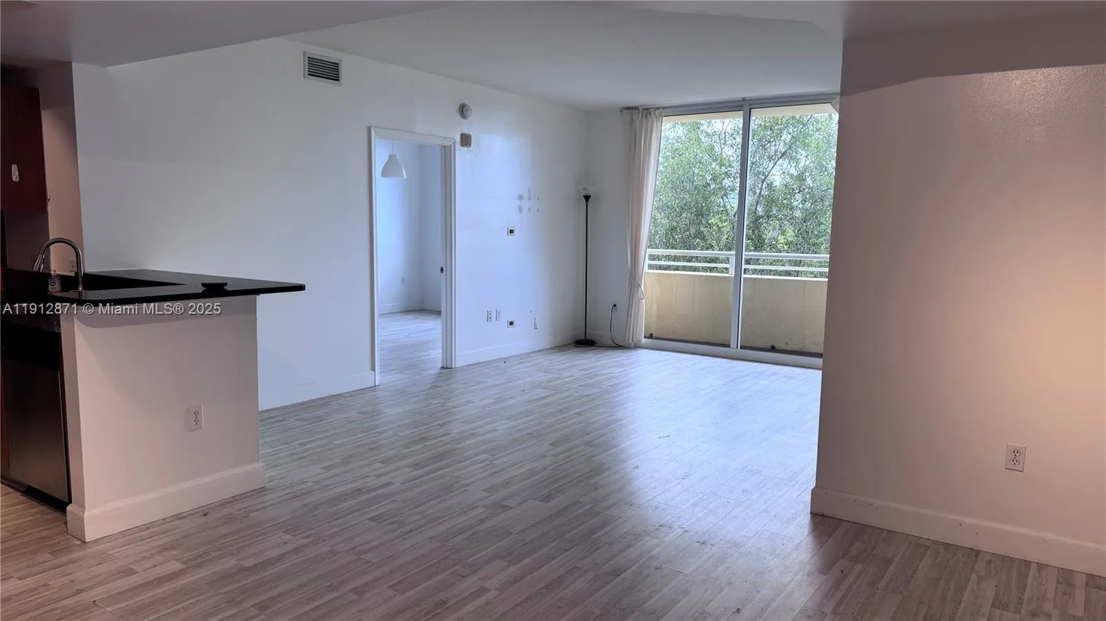 18800 NE 29th Ave # 303, Aventura, FL 33180 photo 4