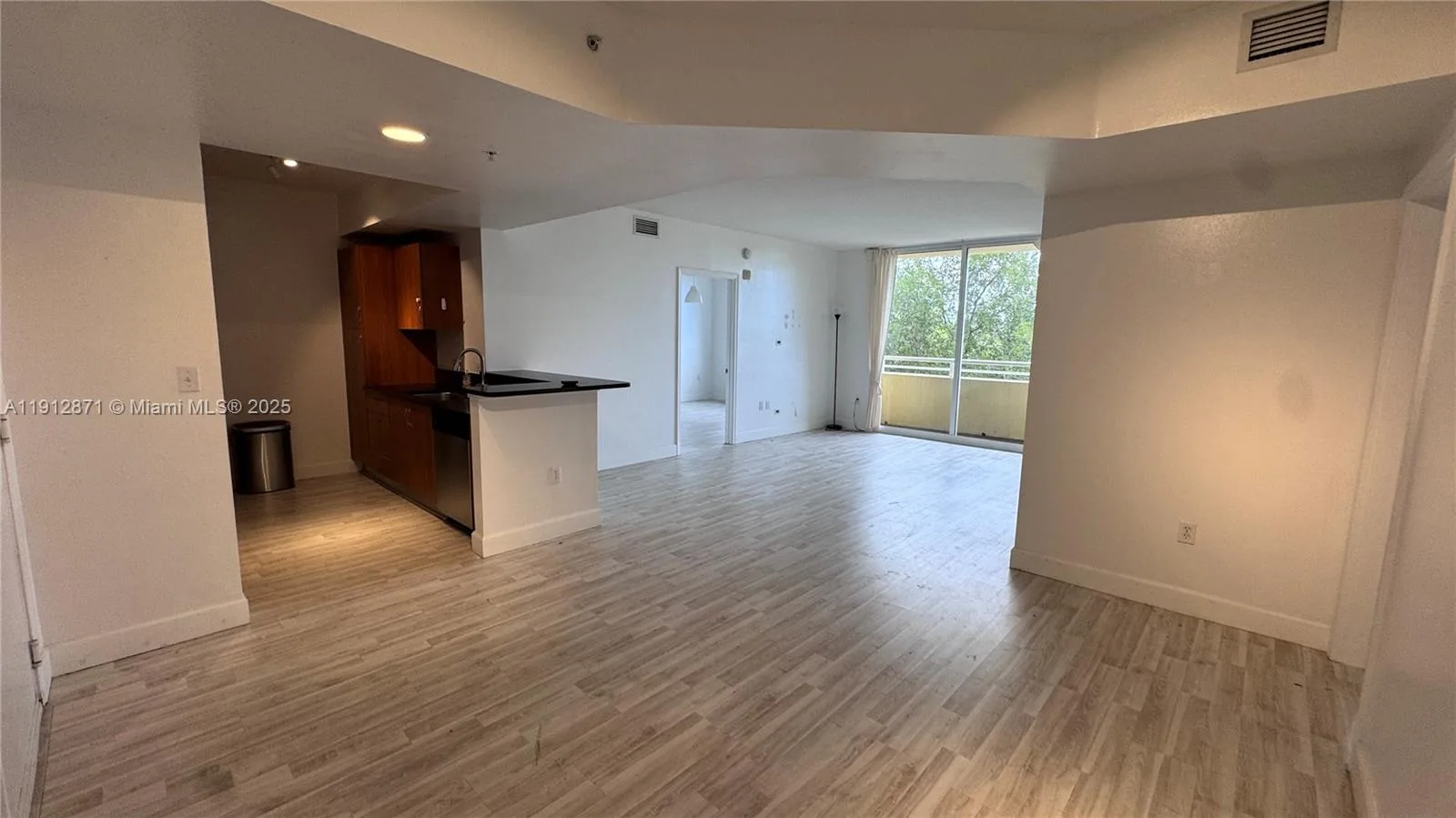 18800 NE 29th Ave # 303, Aventura, FL 33180 photo 5