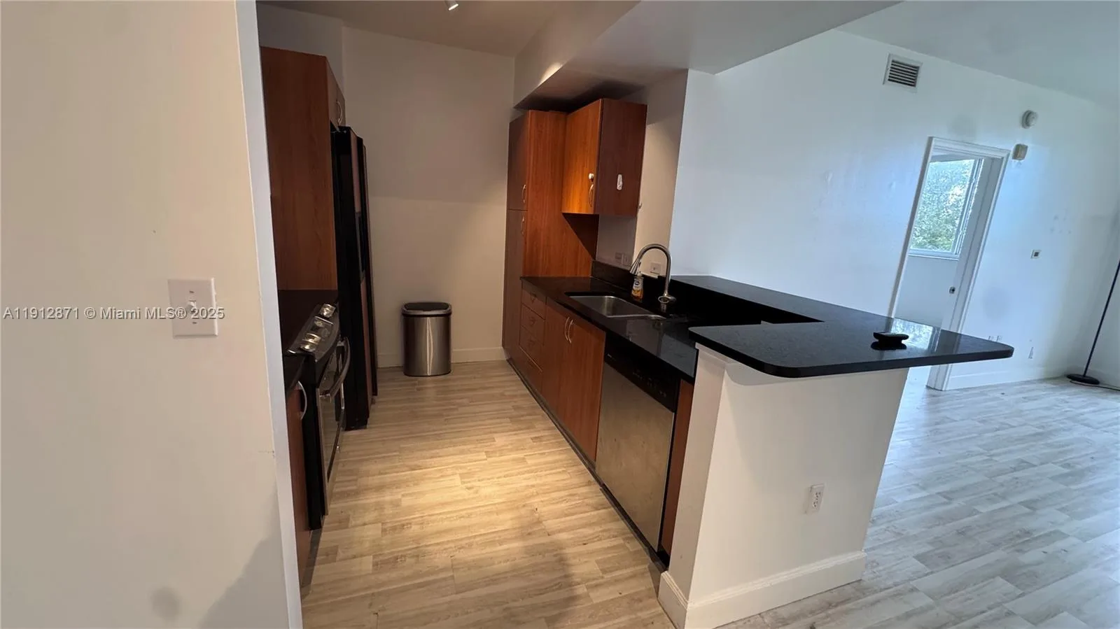 18800 NE 29th Ave # 303, Aventura, FL 33180 photo 8