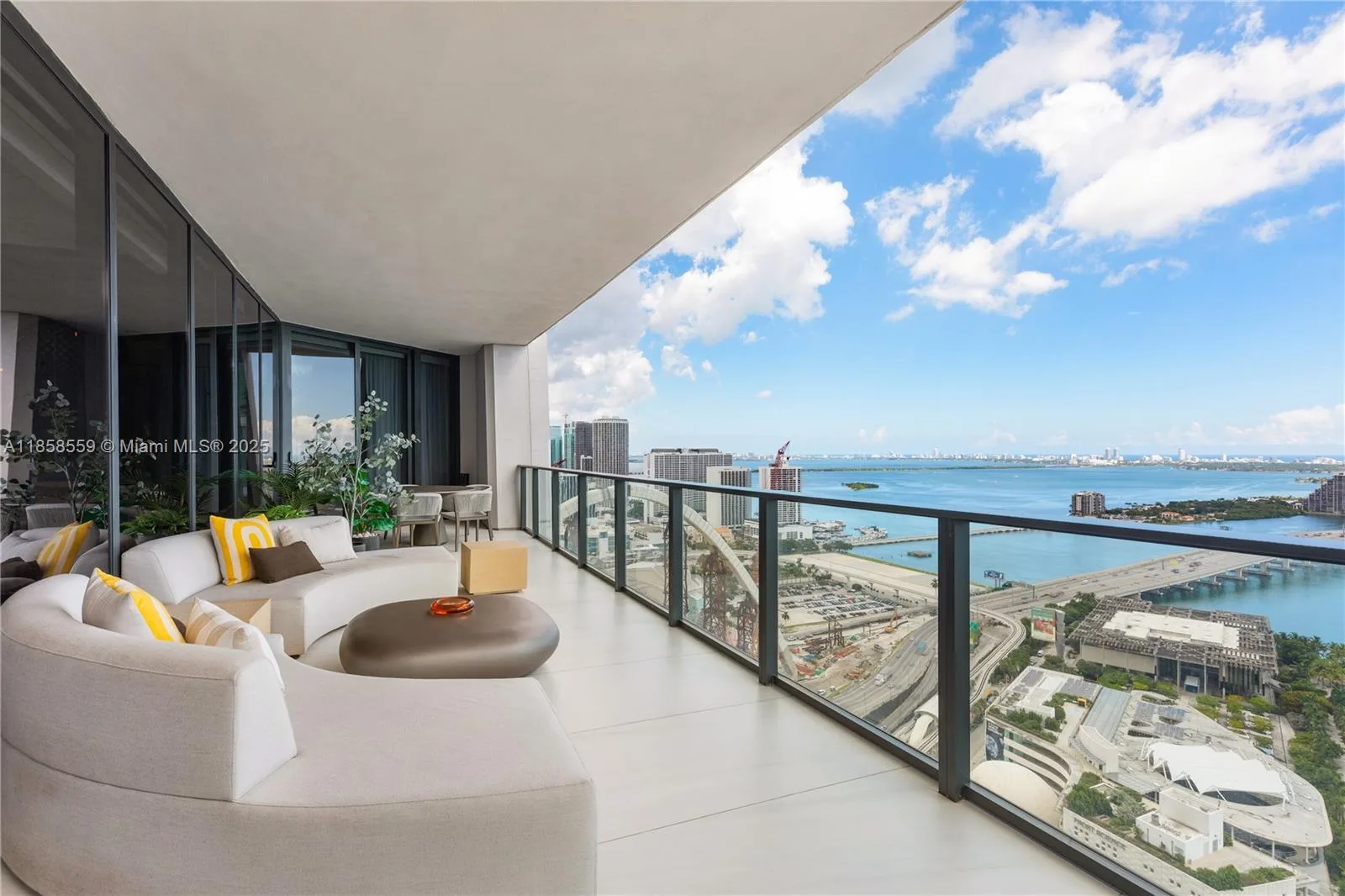 1000 Biscayne Blvd # 3502, Miami, FL 33132 photo 11