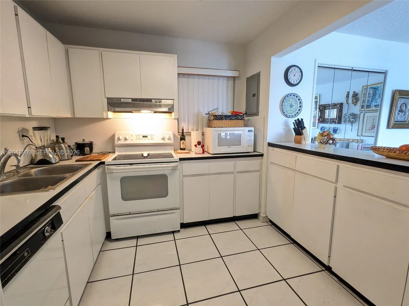 9140 Fontainebleau Blvd # 504, Miami, FL 33172 photo 12