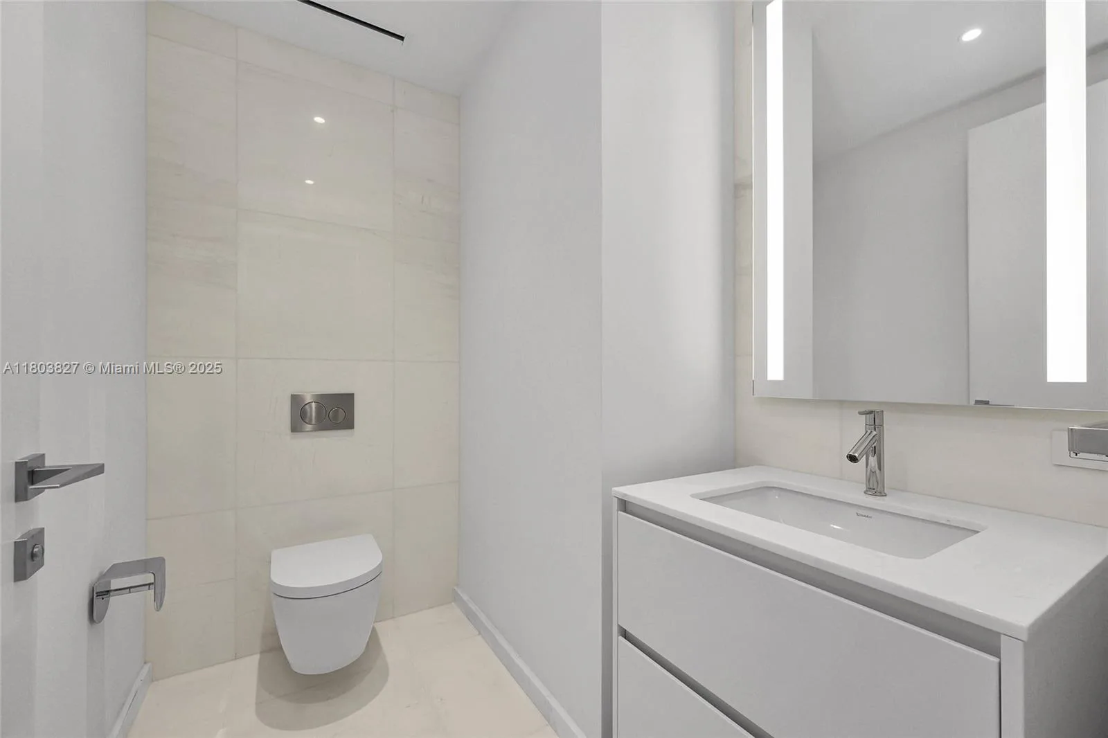 300 Biscayne Blvd Way # 2909, Miami, FL 33131 photo 8