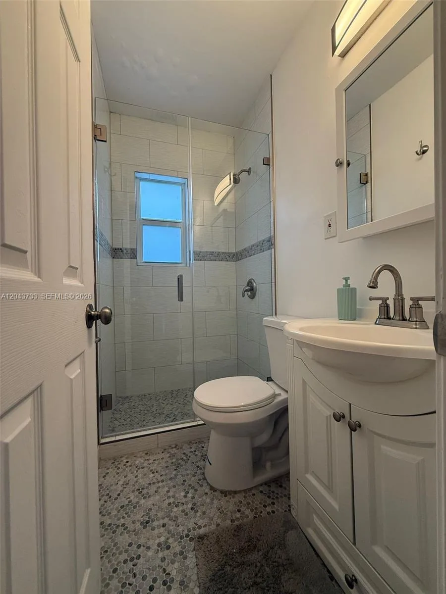 528 NE 70th St # Top, Miami, FL 33138 photo 12