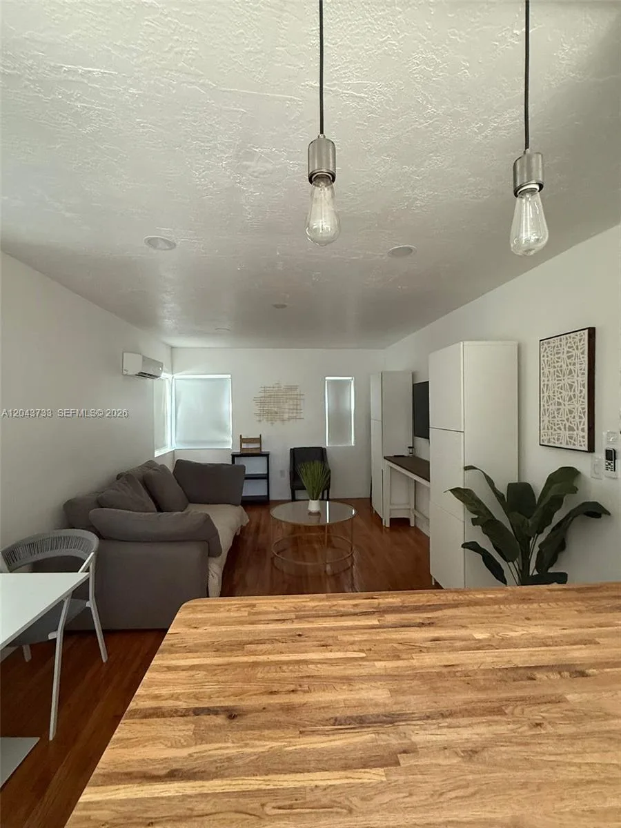 528 NE 70th St # Top, Miami, FL 33138 photo 13