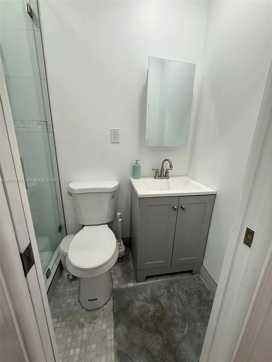 528 NE 70th St # Top, Miami, FL 33138 photo 7