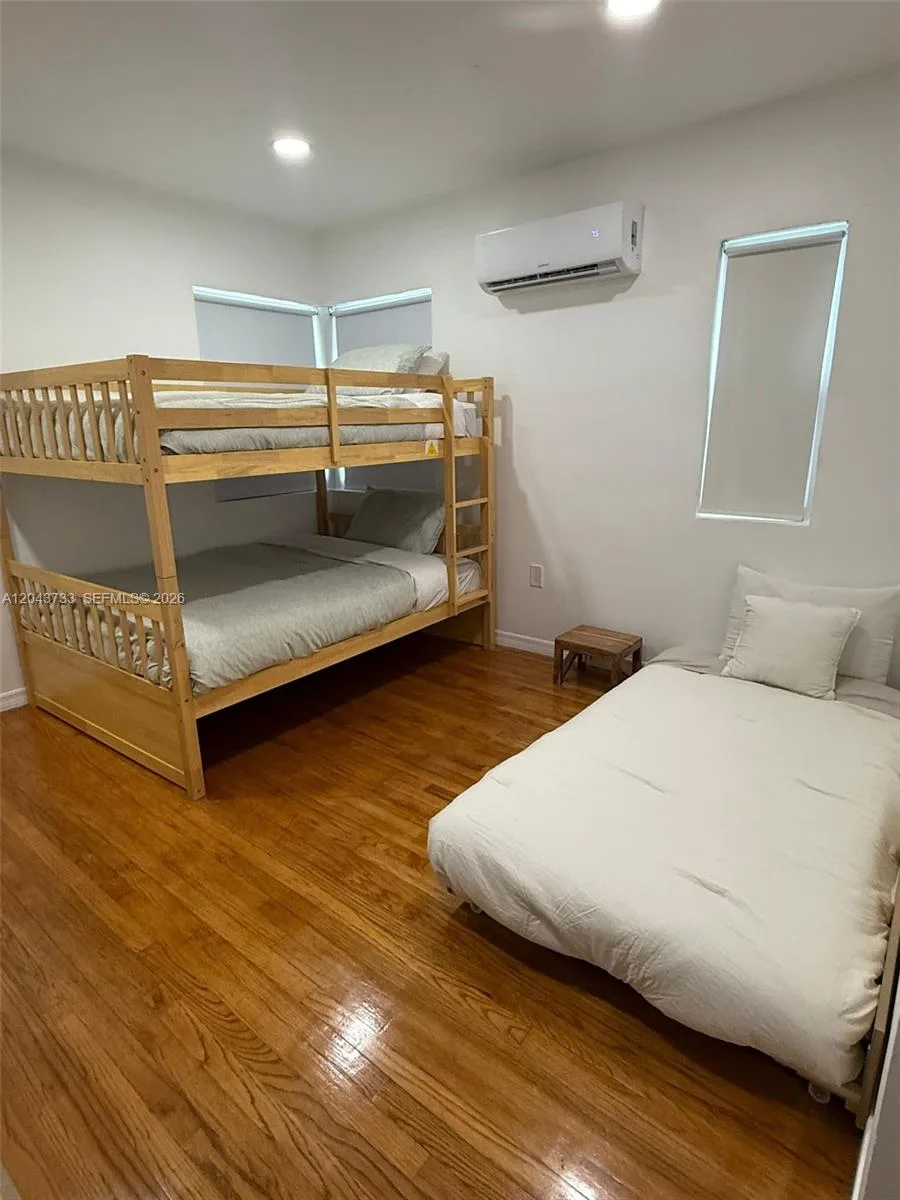 528 NE 70th St # Top, Miami, FL 33138 photo 8