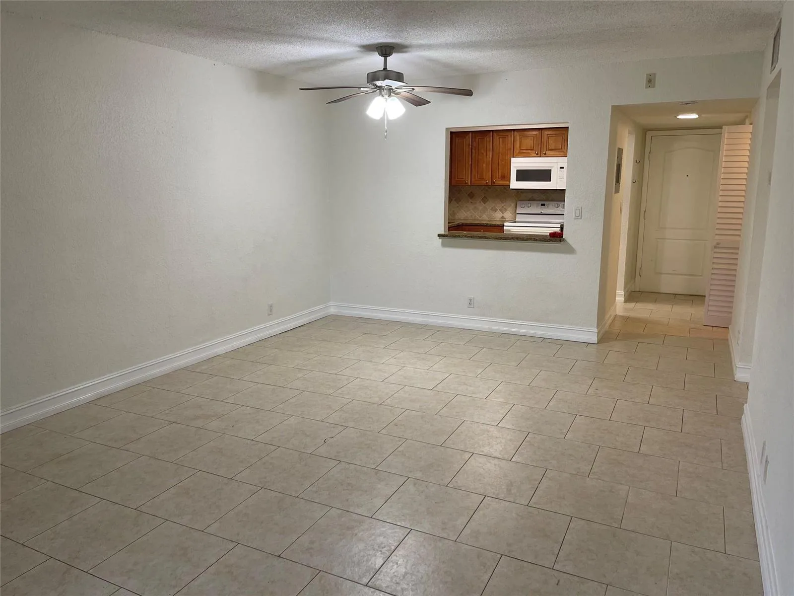 770 SE 2ND Avenue # E106, Deerfield Beach, FL 33441 photo 2