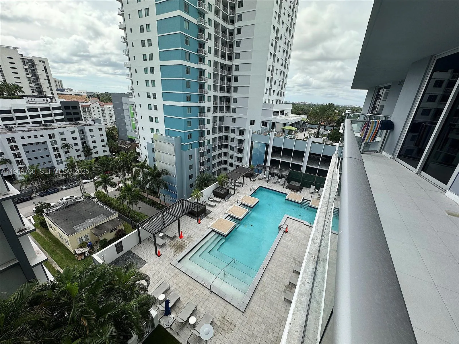 1010 SW 2nd Ave # 910, Miami, FL 33130