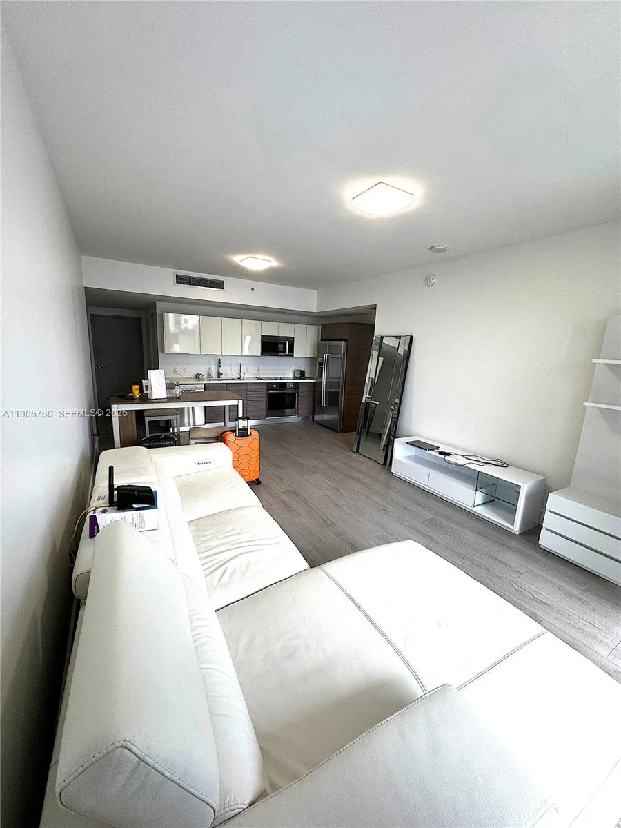 1010 SW 2nd Ave # 910, Miami, FL 33130 photo 10