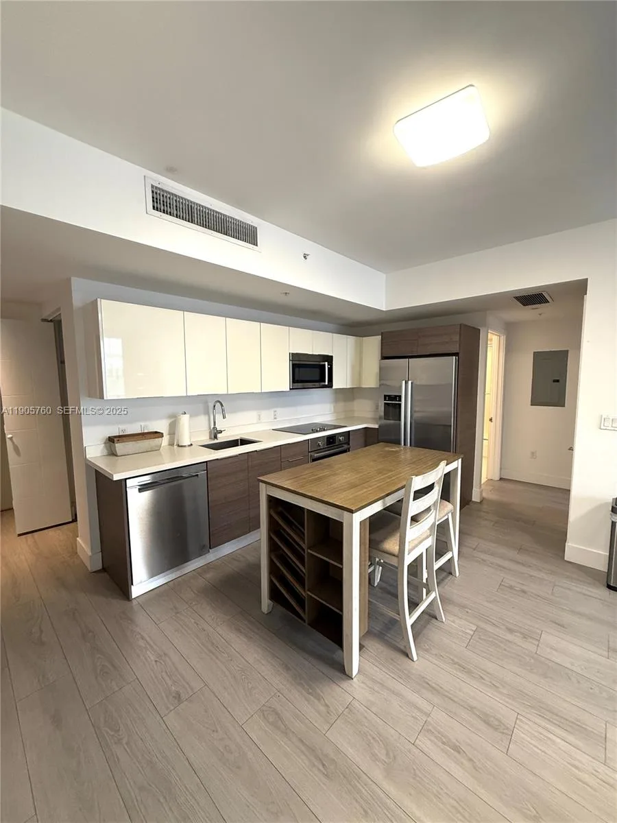 1010 SW 2nd Ave # 910, Miami, FL 33130 photo 12