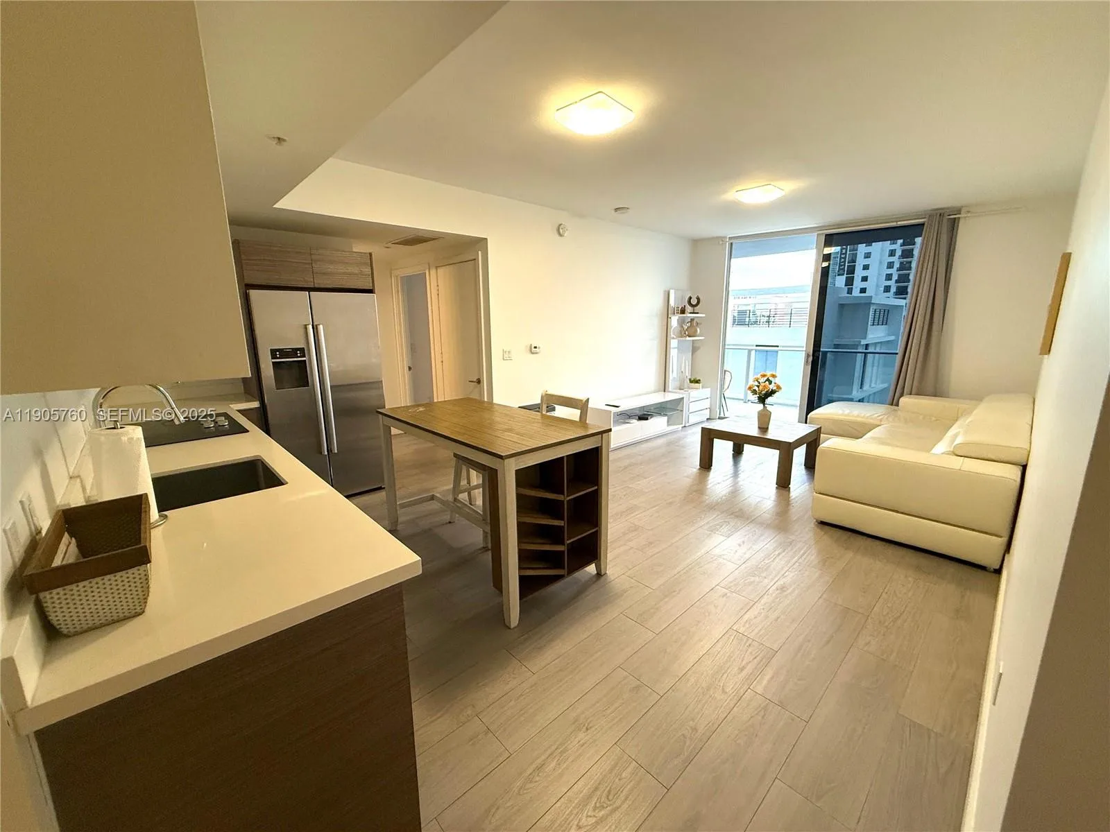 1010 SW 2nd Ave # 910, Miami, FL 33130 photo 2