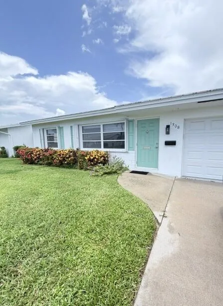 1308 SW 24th Street, Boynton Beach, FL 33426 photo 2