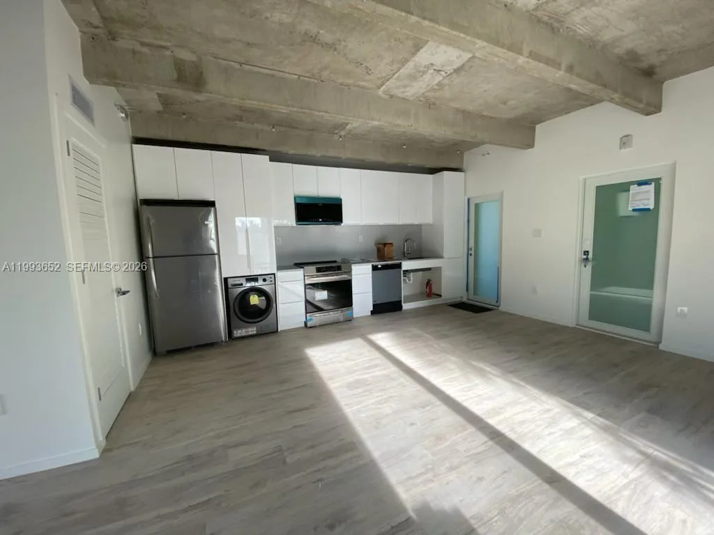 363 Washington Ave # 31, Miami Beach, FL 33139 photo 4