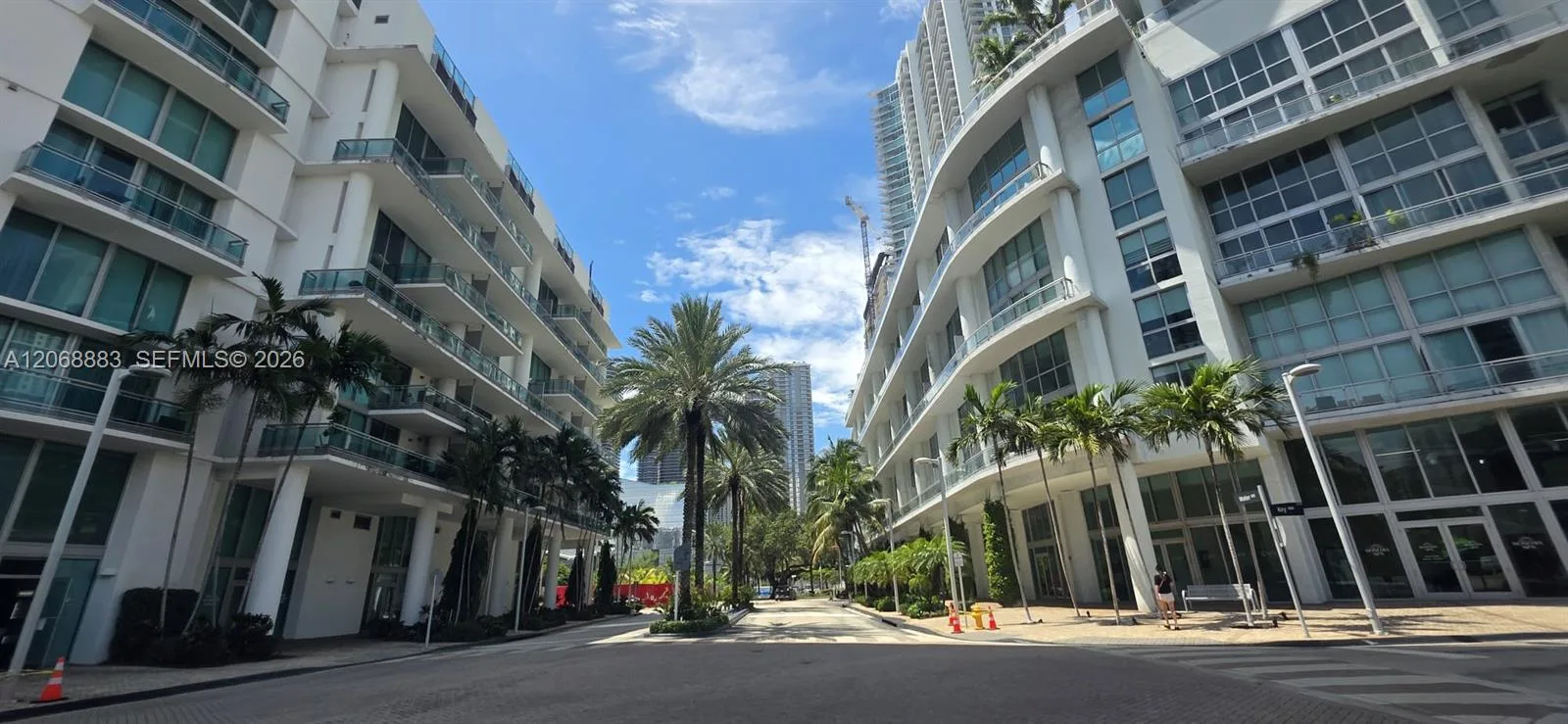 350 S Miami Ave # 3213, Miami, FL 33130 photo 3