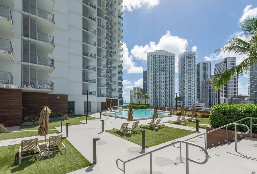 350 S Miami Ave # 3213, Miami, FL 33130 photo 5