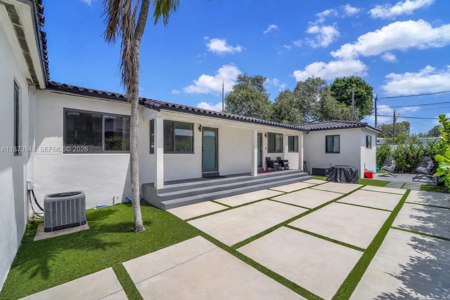 621 SW 33RD AVENUE, Miami, FL 33135