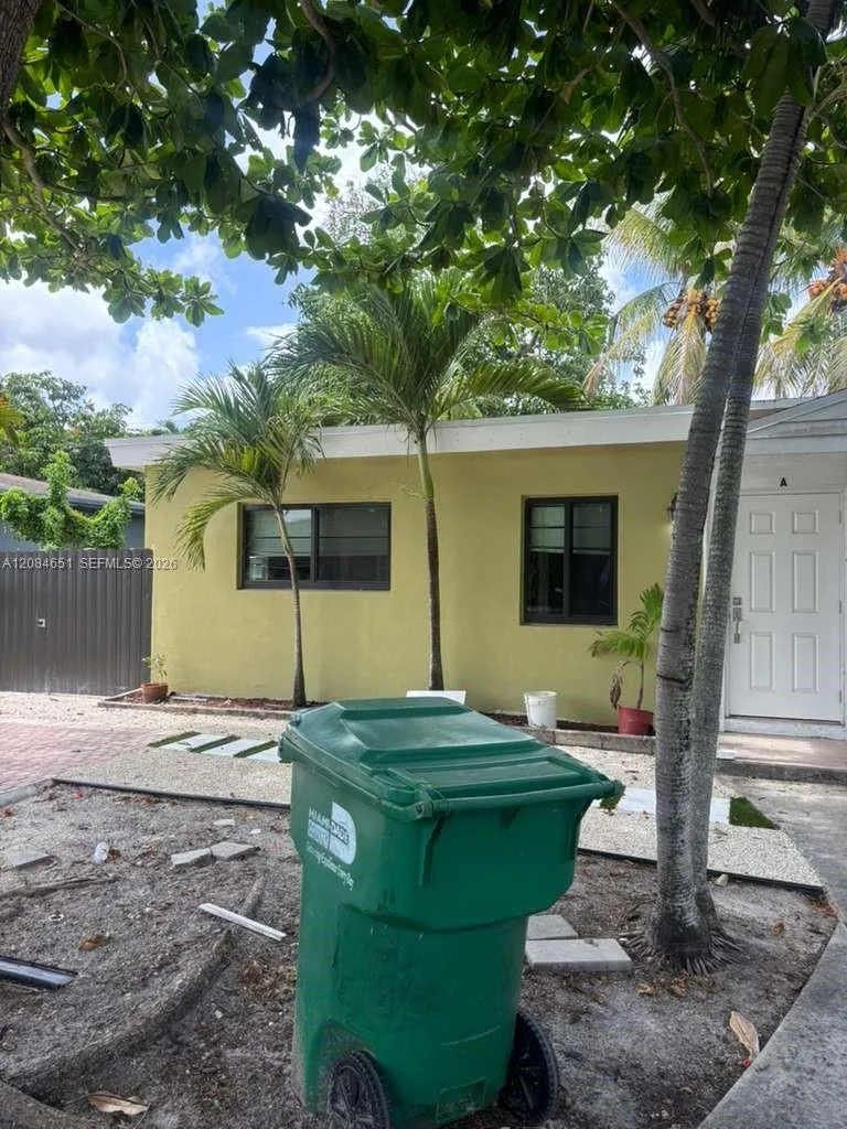 1167 NW 112th St # A, Miami, FL 33168