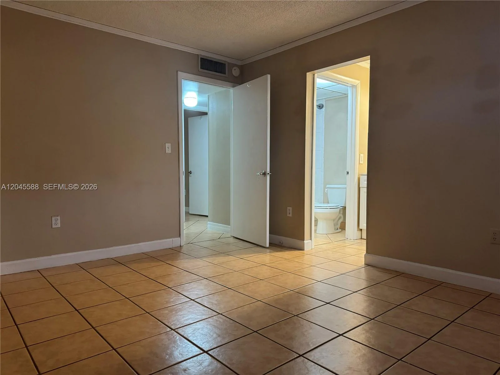 10865 SW 112th Ave # 105, Miami, FL 33176 photo 5