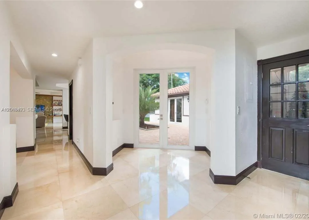 8164 SW 171st St, Palmetto Bay, FL 33157 photo 4