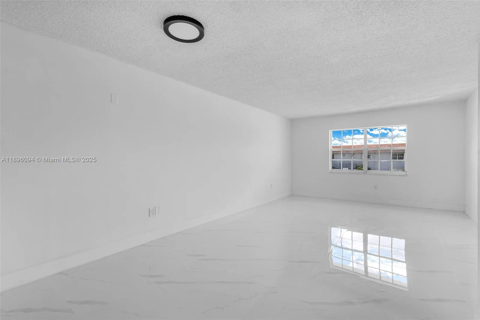 4050 NW 135th St # 21-11, Opa-Locka, FL 33054 photo 4