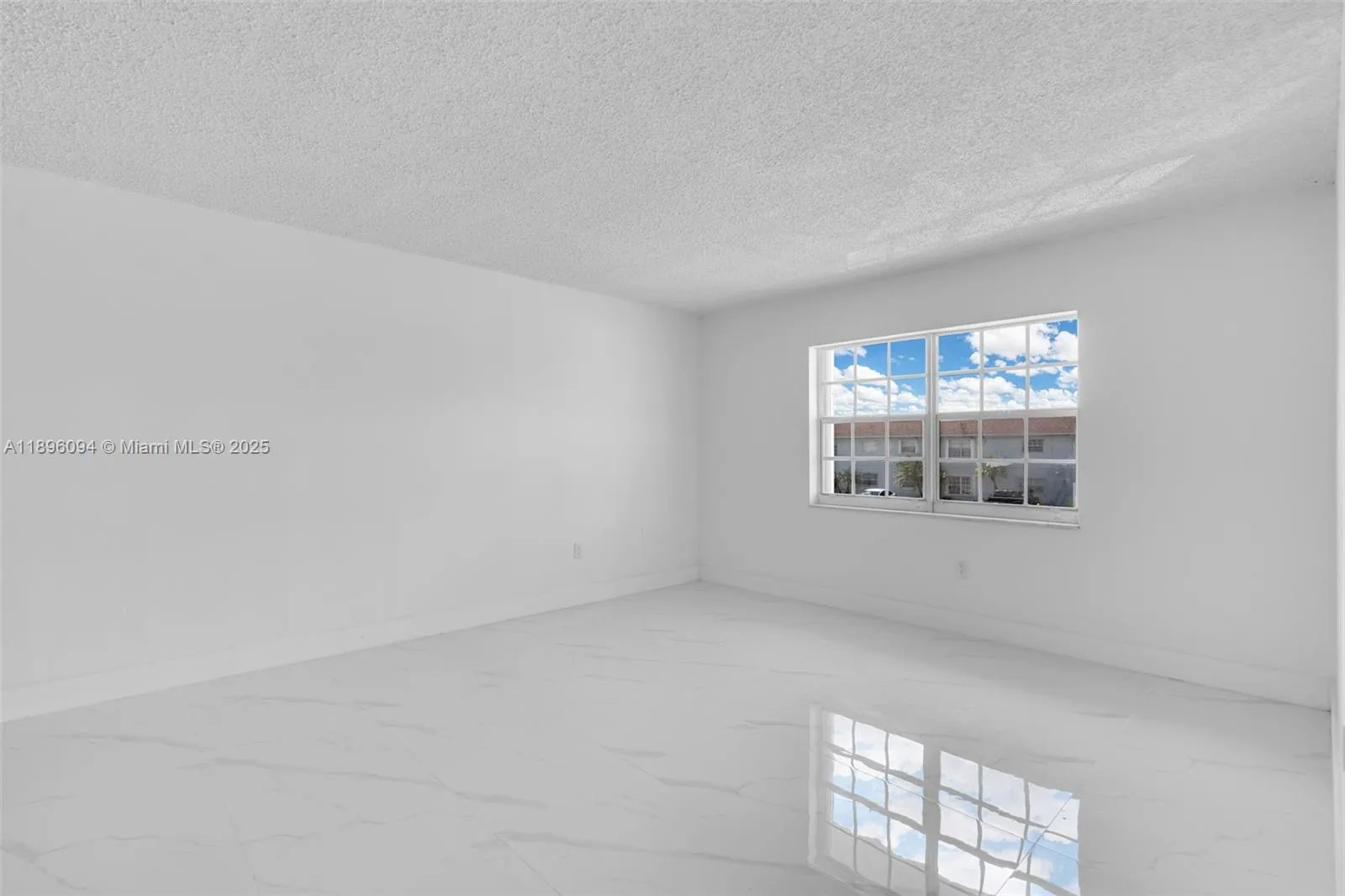 4050 NW 135th St # 21-11, Opa-Locka, FL 33054 photo 8