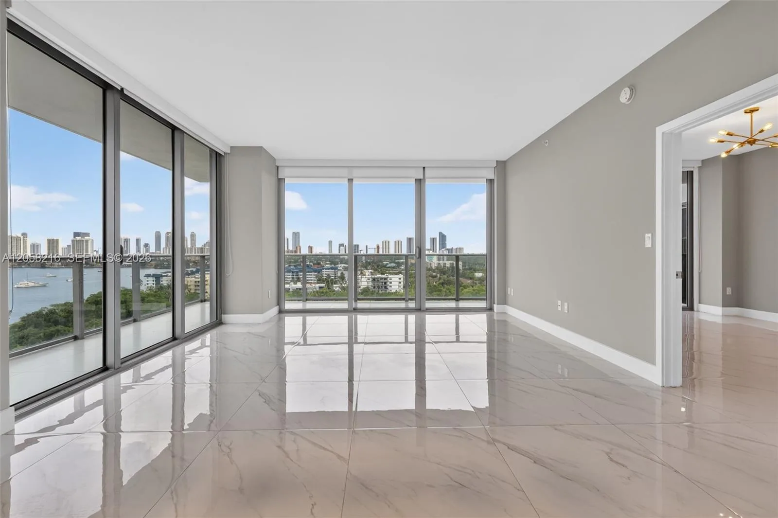 16385 Biscayne Blvd # 1215, North Miami Beach, FL 33160