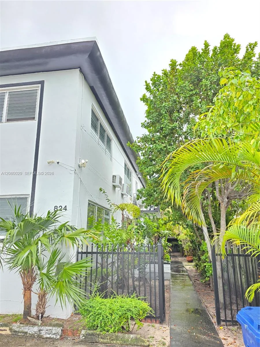 824 82nd St # 1, Miami Beach, FL 33141