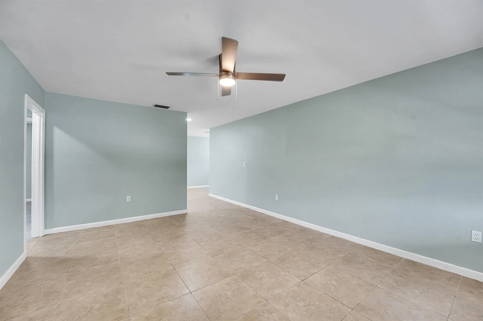 302 W Arbor Avenue, Port St. Lucie, FL 34952 photo 5