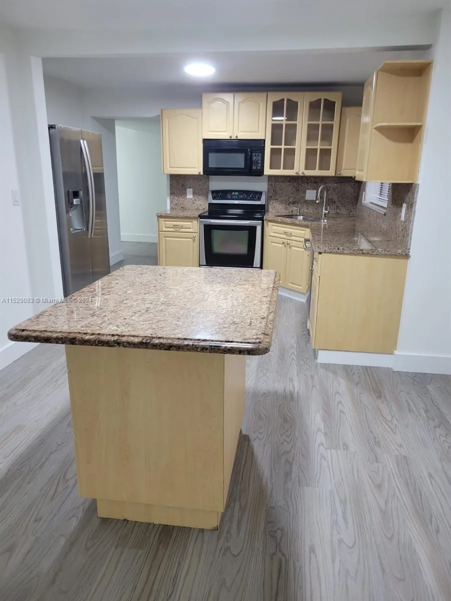 434 SW 2nd street, Ocala, FL 34471 photo 3