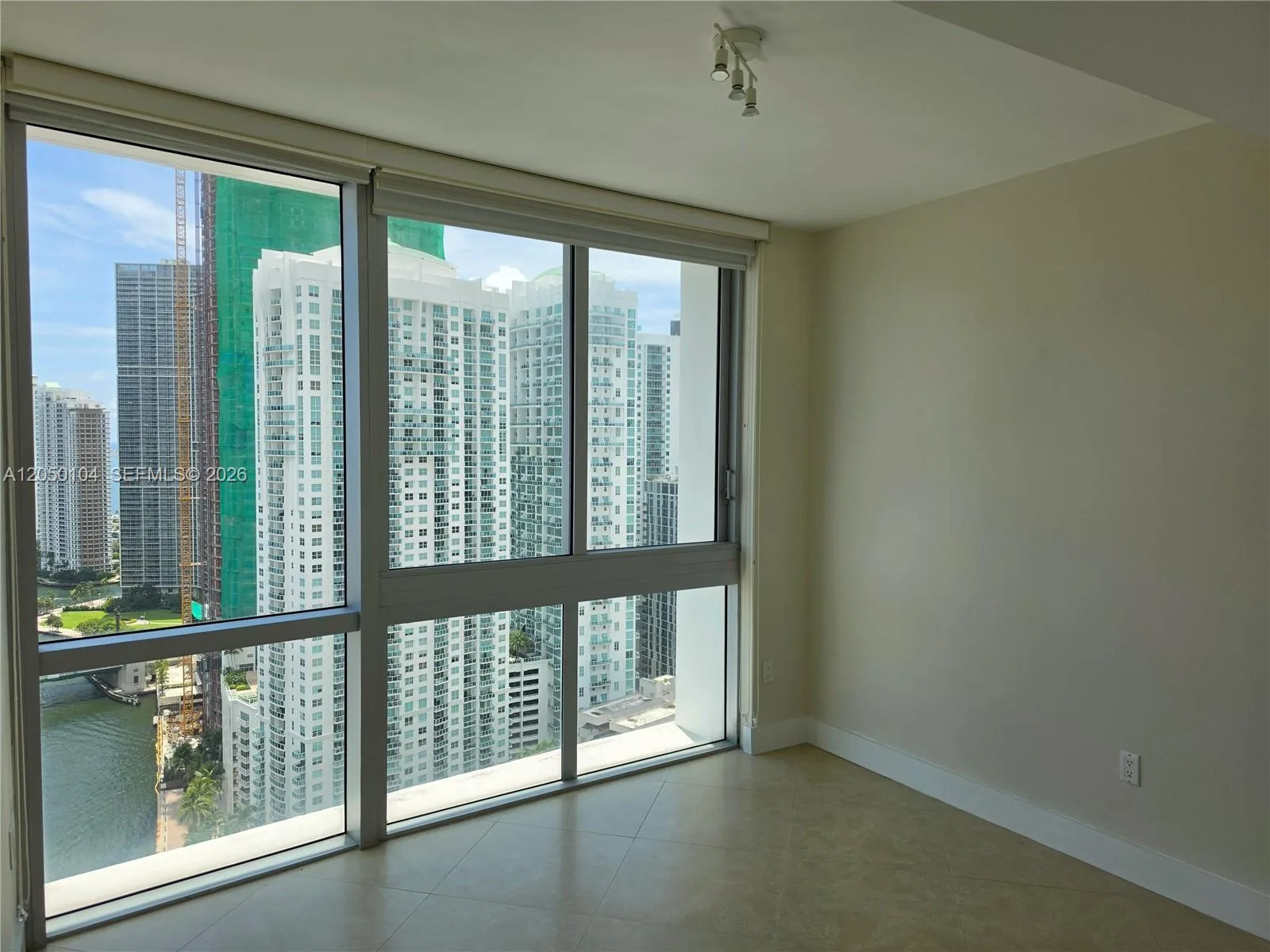 350 S Miami Ave # 3201, Miami, FL 33130 photo 8